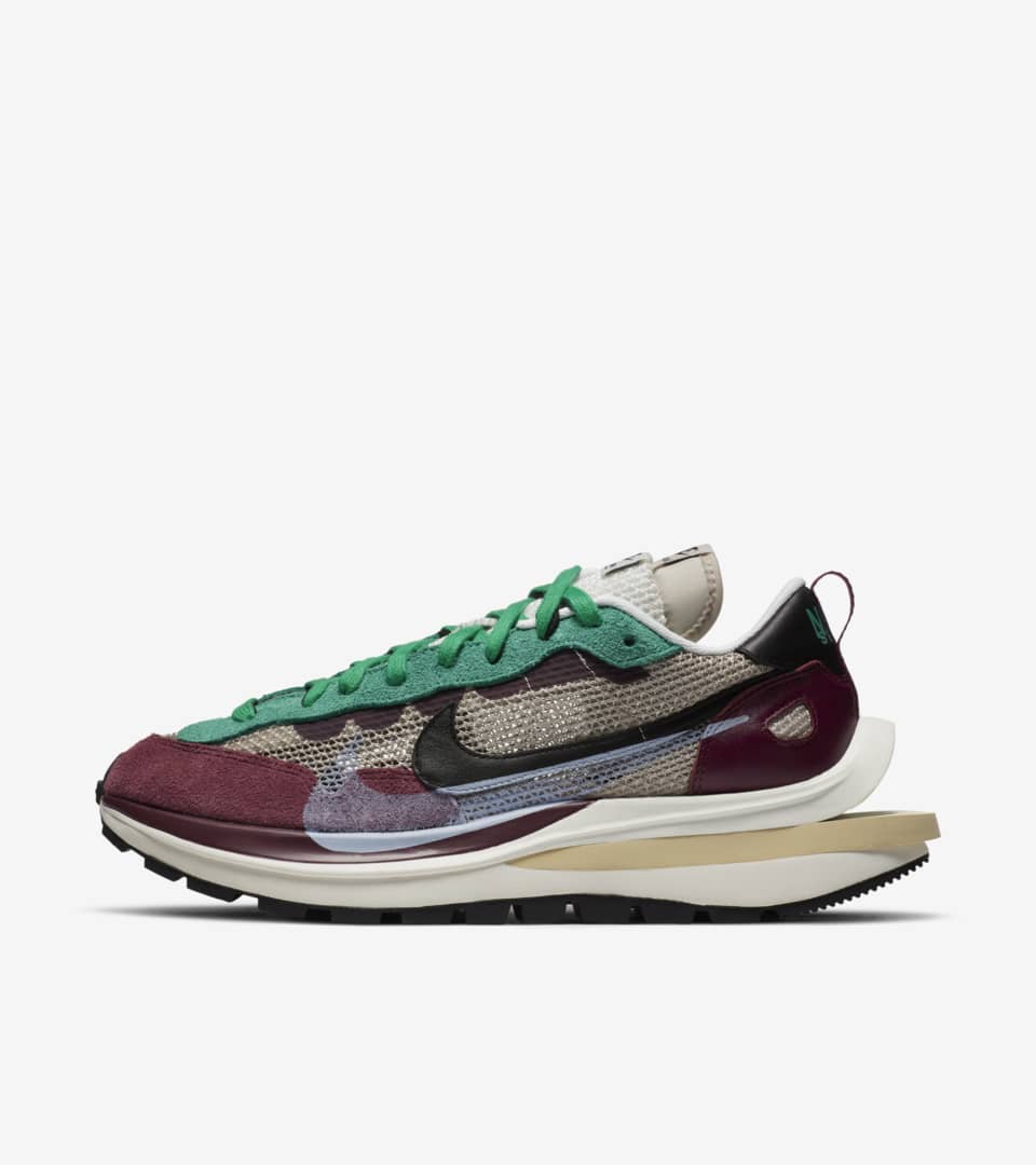 NIKE公式】ナイキ x sacai ヴェイパーワッフル 'String and Black NIKE公式】ナイキ x sacai ヴェイパーワッフル 'String and Black