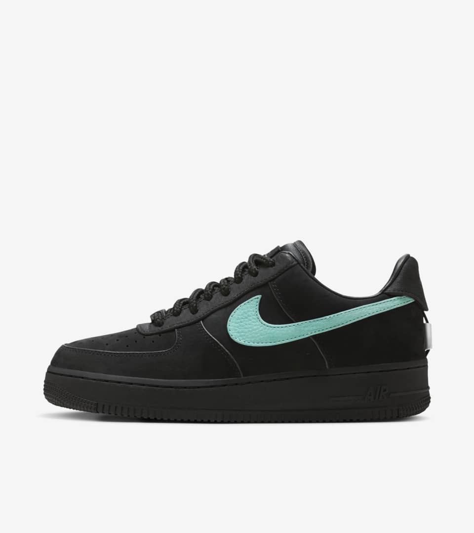 Nike air force 2025 1 womens black check