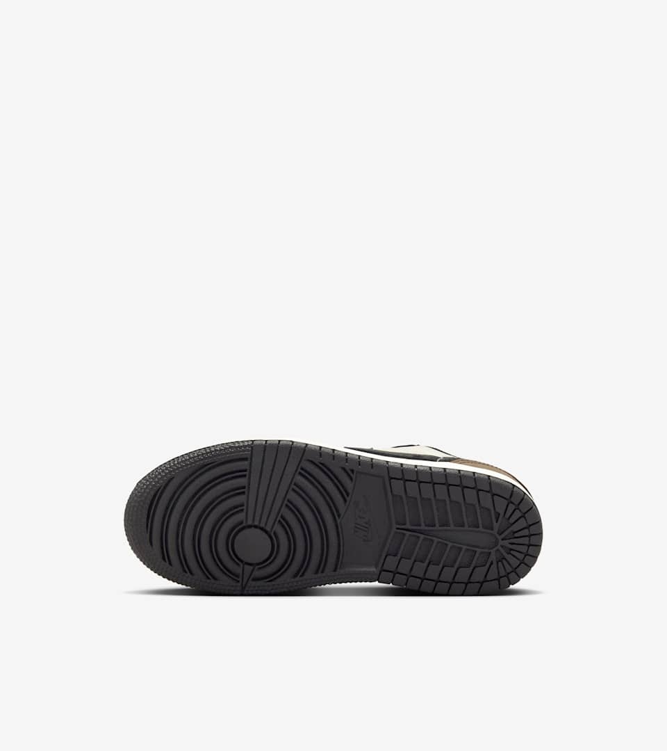 Younger Kids' Jordan 1 Low OG 'Mocha' (FQ5436102) release date. Nike SNKRS