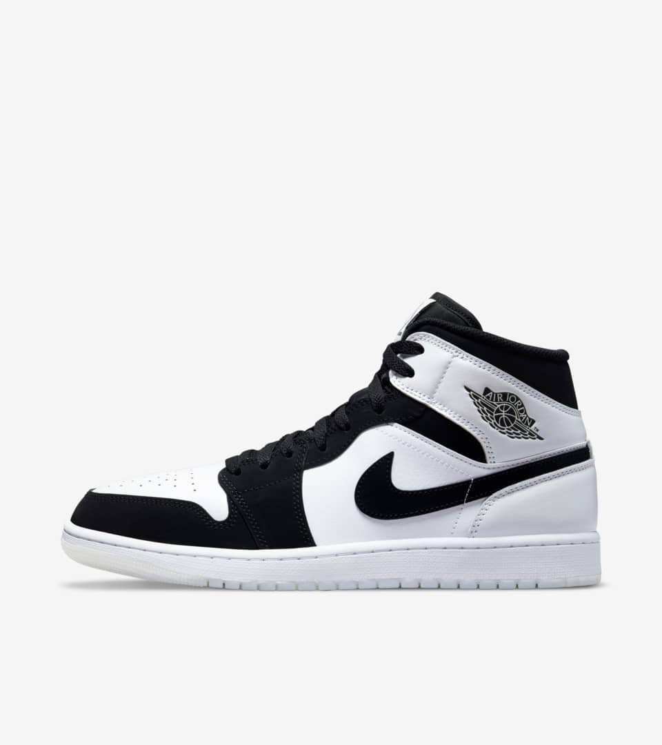 aj1 mid se black and white