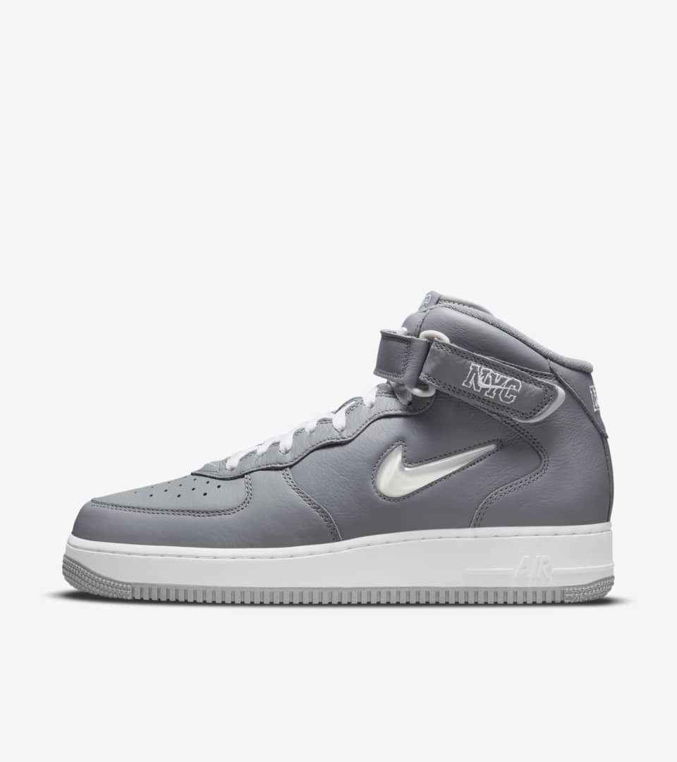 وصف العمل جيش ميناء  Air Force 1 Mid Jewel 'NYC Cool Grey' Release Date. Nike SNKRS ID