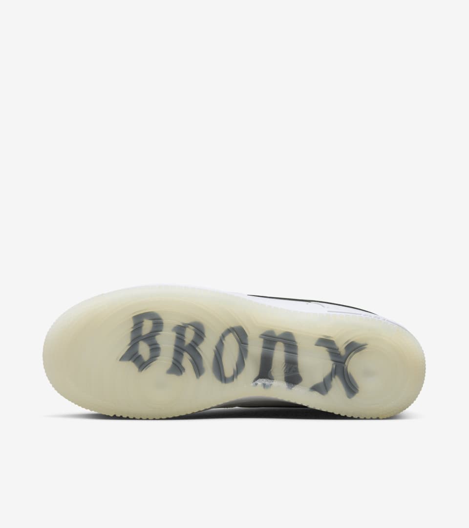 NIKE公式】エア フォース 1 '07 'Bronx Origins' (DX2305-100 / AF 1