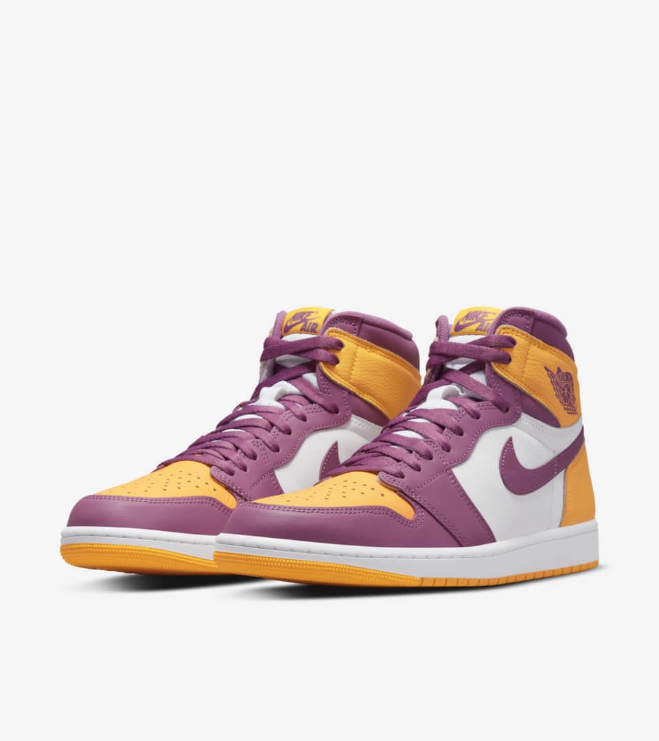 NIKE公式】エア ジョーダン 1 'University Gold and Light Bordeaux 