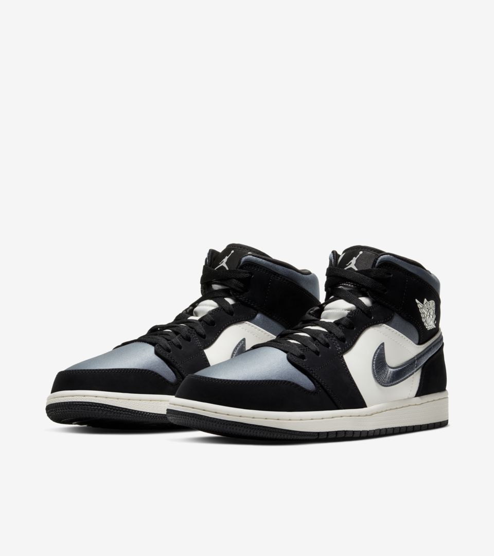 Air Jordan 1 Mid 'Black/ Smoke Grey' Release Date. Nike SNKRS MY