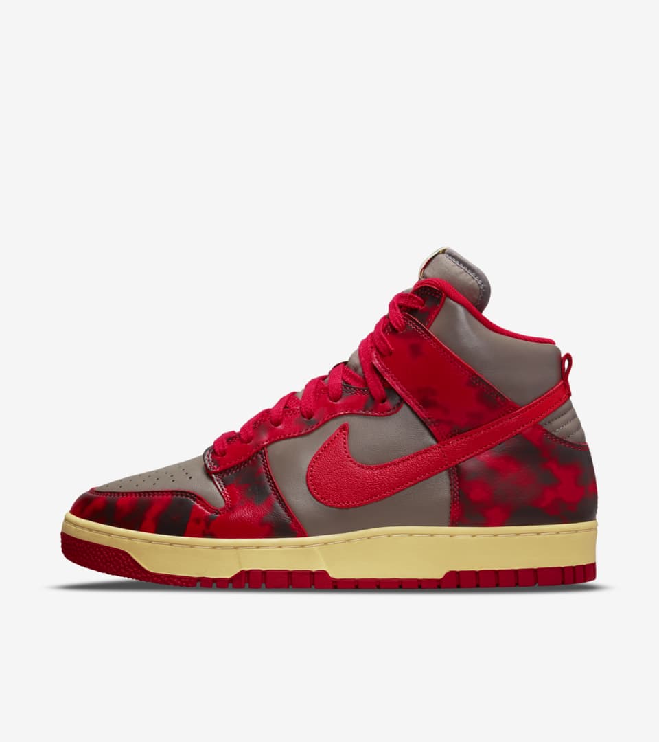 Dunk High 1985 'Red Acid Wash' Release Date. title_snkrs.NZ NZ