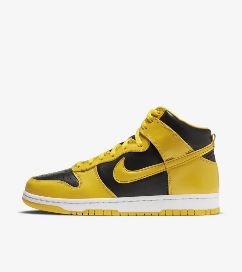 Dunk High 'Varsity Maize' Release Date. Nike SNKRS IN
