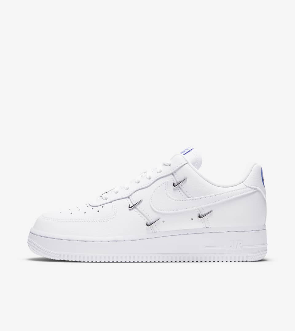 NIKE公式】レディース エア フォース 1 '07 LX 'Chrome Luxe' (W AF 1