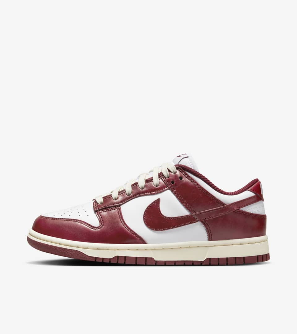 Nike WMNS Dunk Low Team Red and White