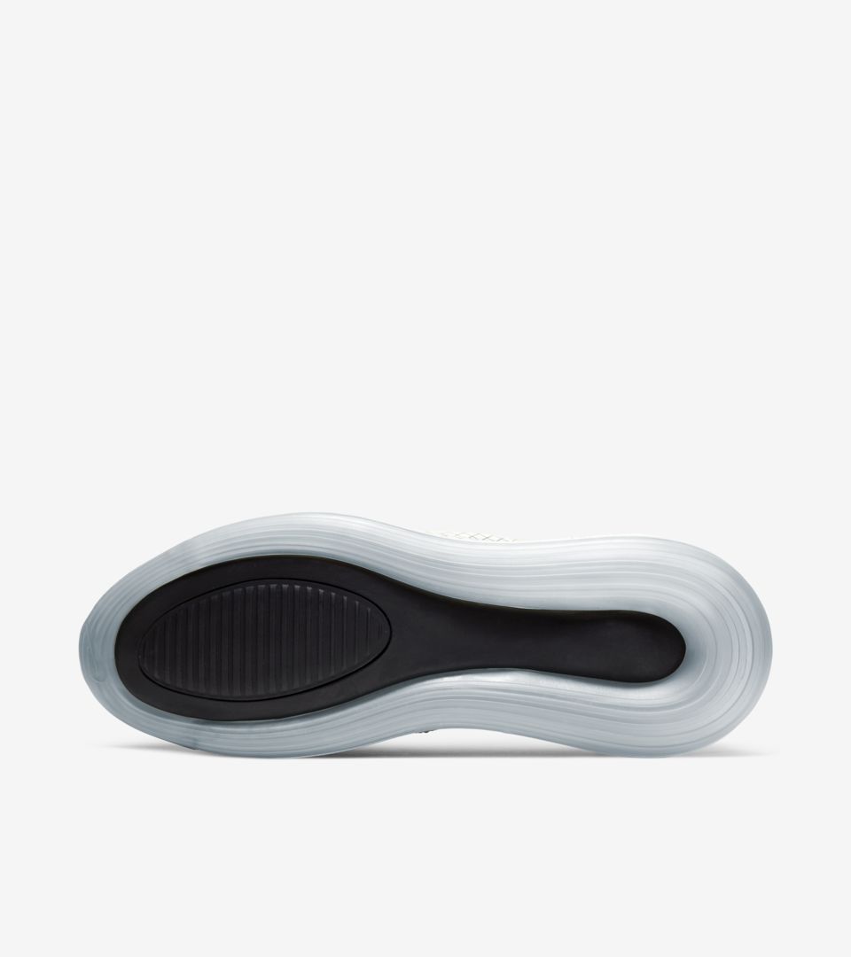 Air Max 720-818 Silver Low Top Sneaker