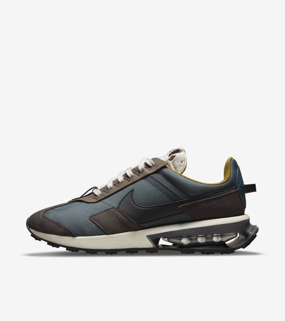 air max hasta and anthracite