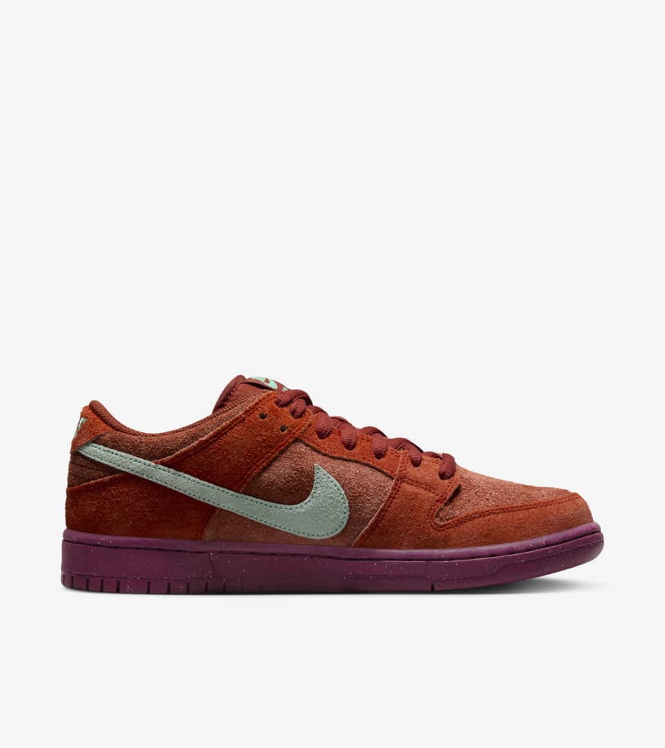 NIKE公式】ナイキ SB ダンク LOW 'Mystic Red and Rosewood' (DV5429 ...