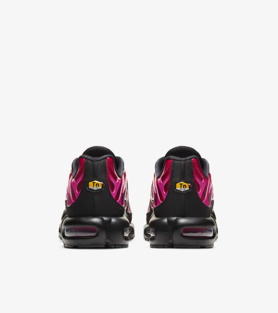 Air Max Plus x Supreme 'Fire Pink' Release Date. Nike SNKRS