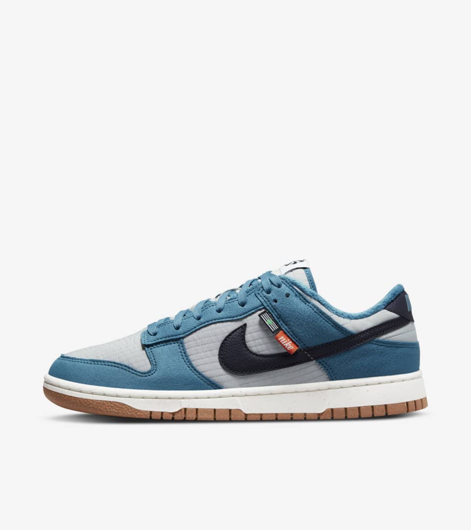 Dunks nike low top hotsell