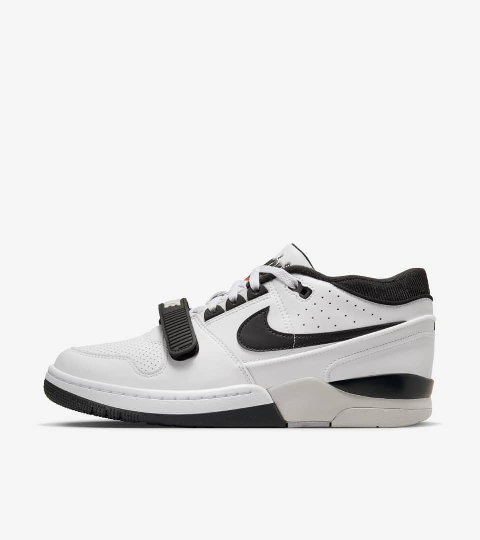 Nike SNKRS. Release & Launch