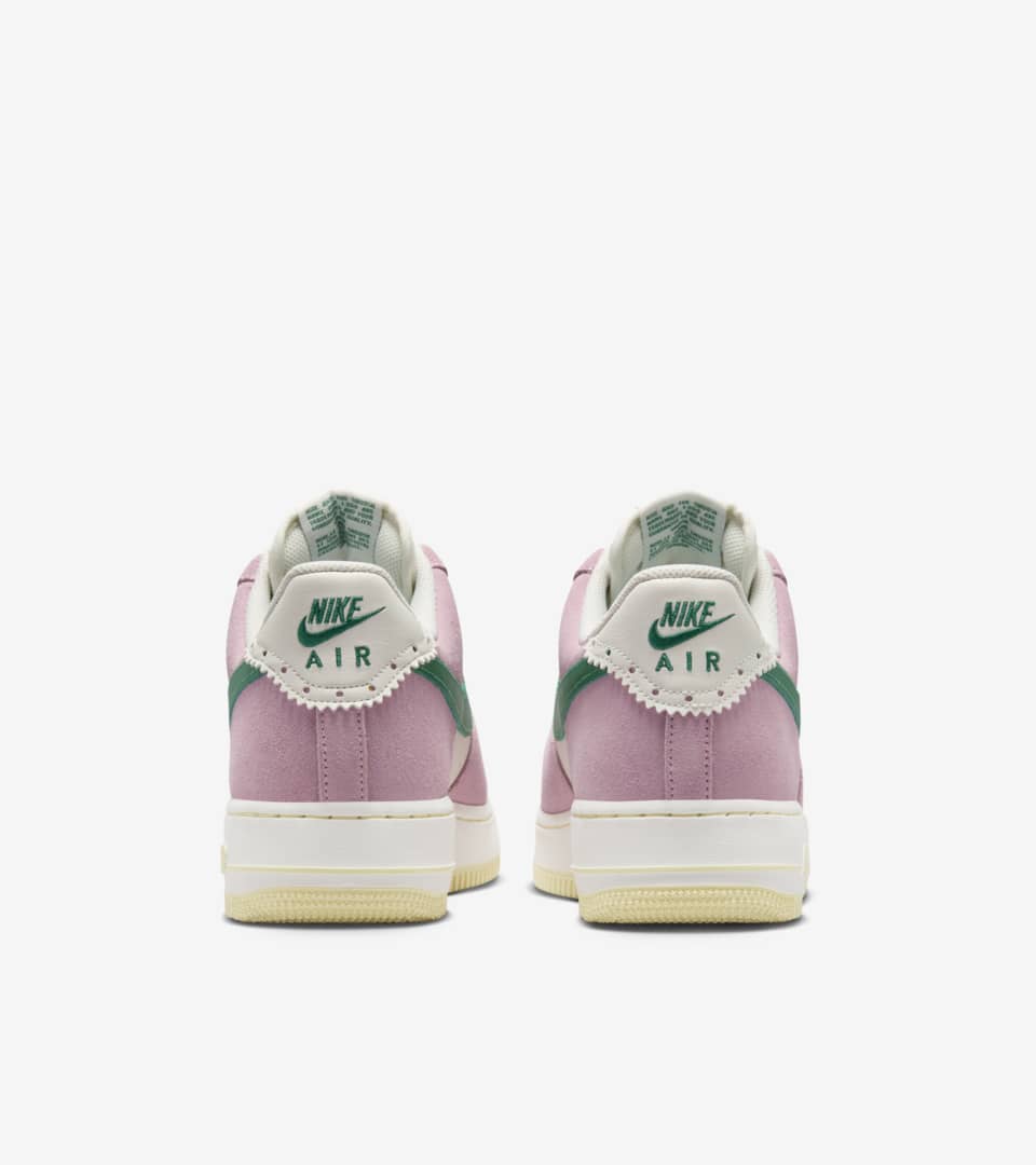 NIKE公式】エア フォース 1 '07 'Sail and Medium Soft Pink' (FV9346 ...