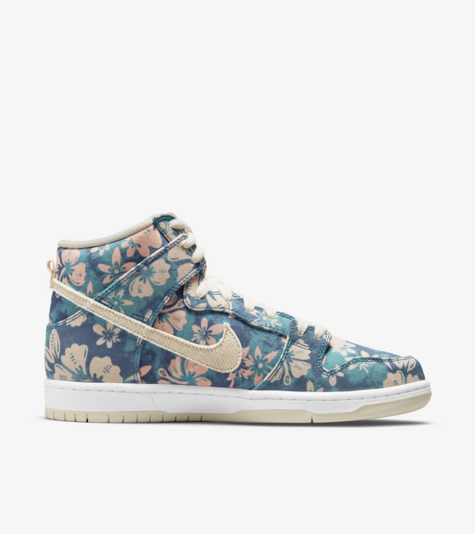 nike hawaiian print
