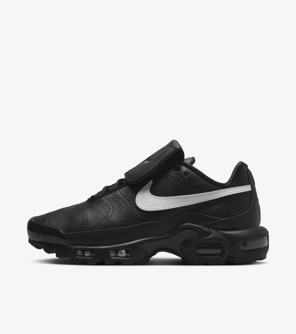 NIKE公式】レディース エア マックス プラス TNPO 'Black' (HF0074-001 / NIKE AIR MAX PLUS). Nike  SNKRS