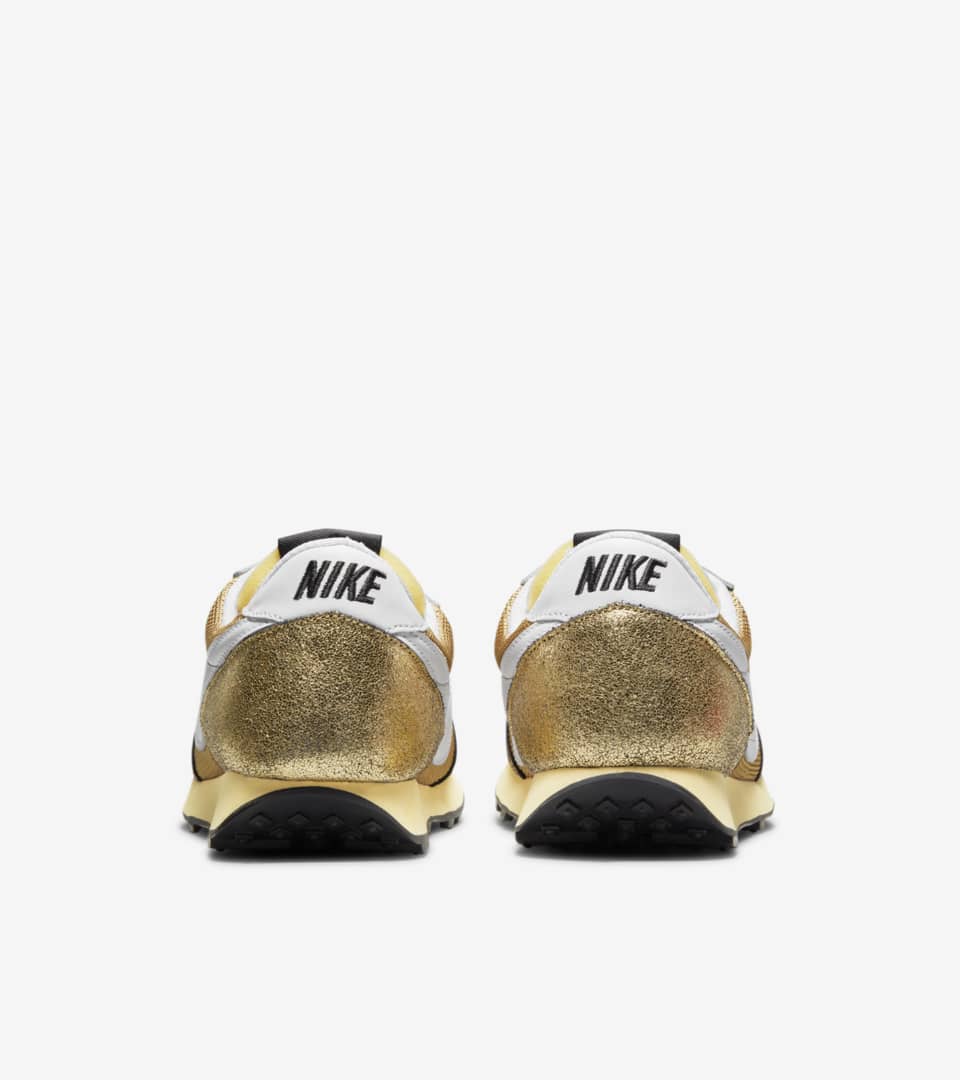 Wmns nike runallday discount gold