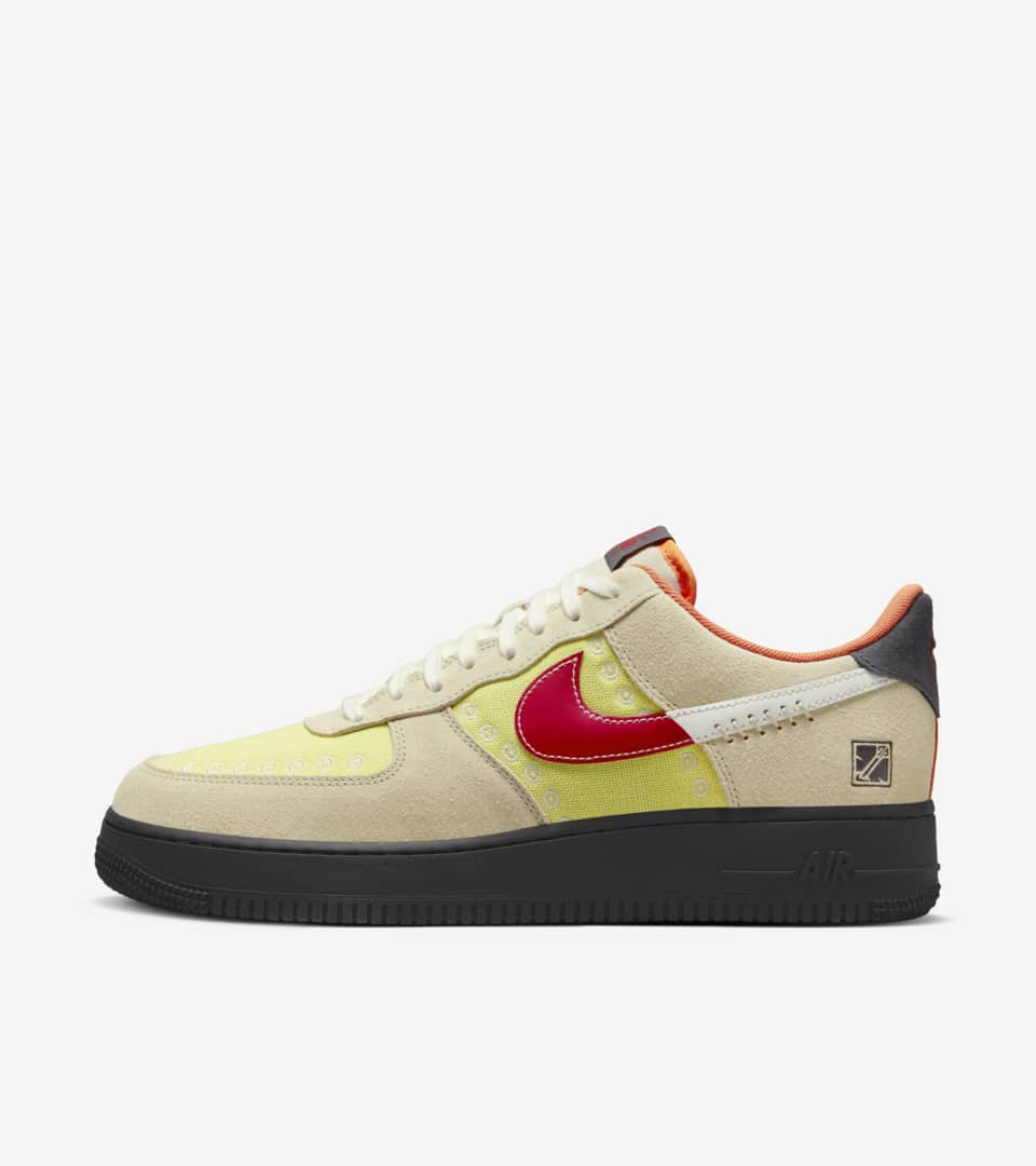 Air Force 1 '07 Somos Familia 'D?�a de Muertos' (DZ5355-126) Release Date. Nike SNKRS