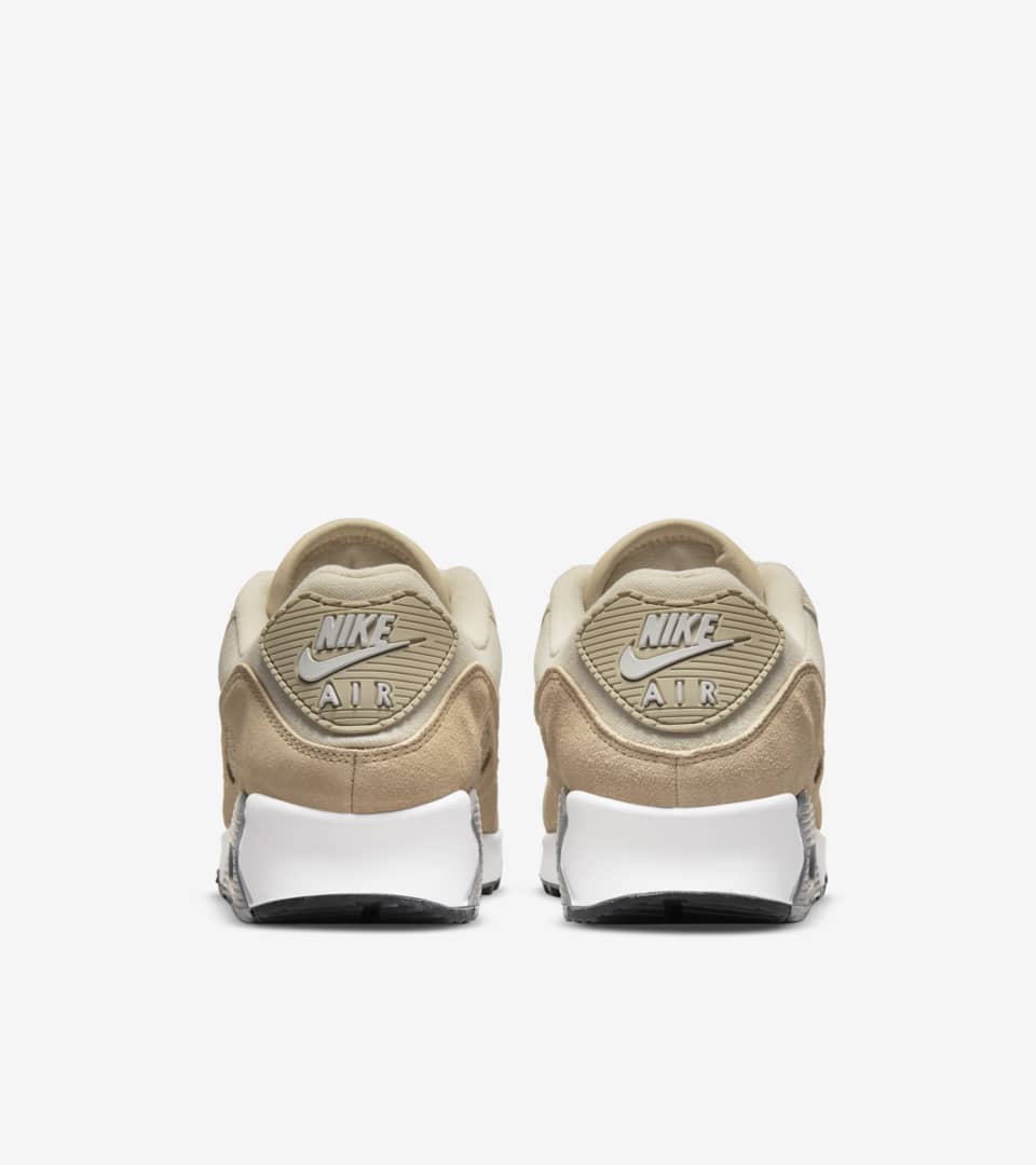 Nike sand color store shoes