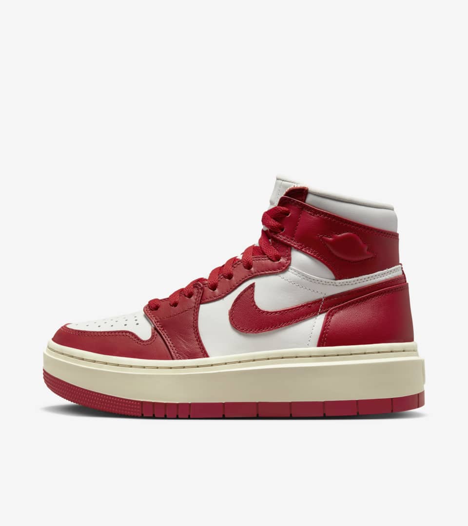 【NIKE公式】レディース エア ジョーダン 1 エレベート 'Varsity Red and Summit White' (DN3253-116 /  WMNS AJ 1 ELEVATE HIGH)