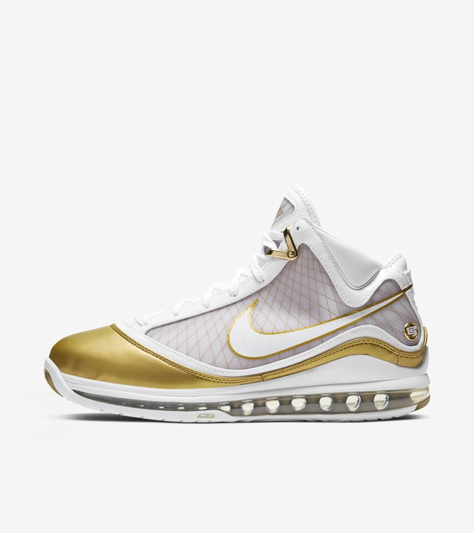 Nike lebron cheap white gold