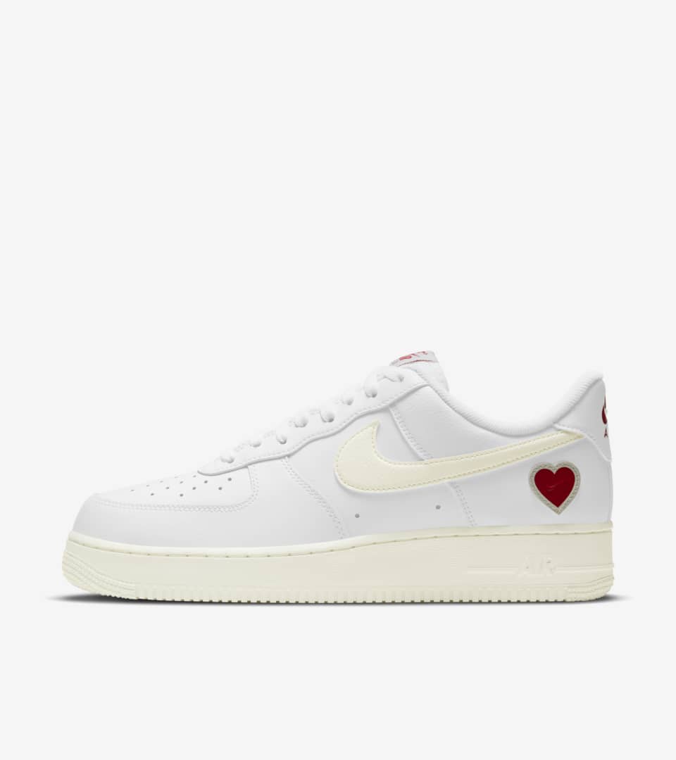 NIKE AIR FORCE 1 '07 "VALENTINE'S DAY"