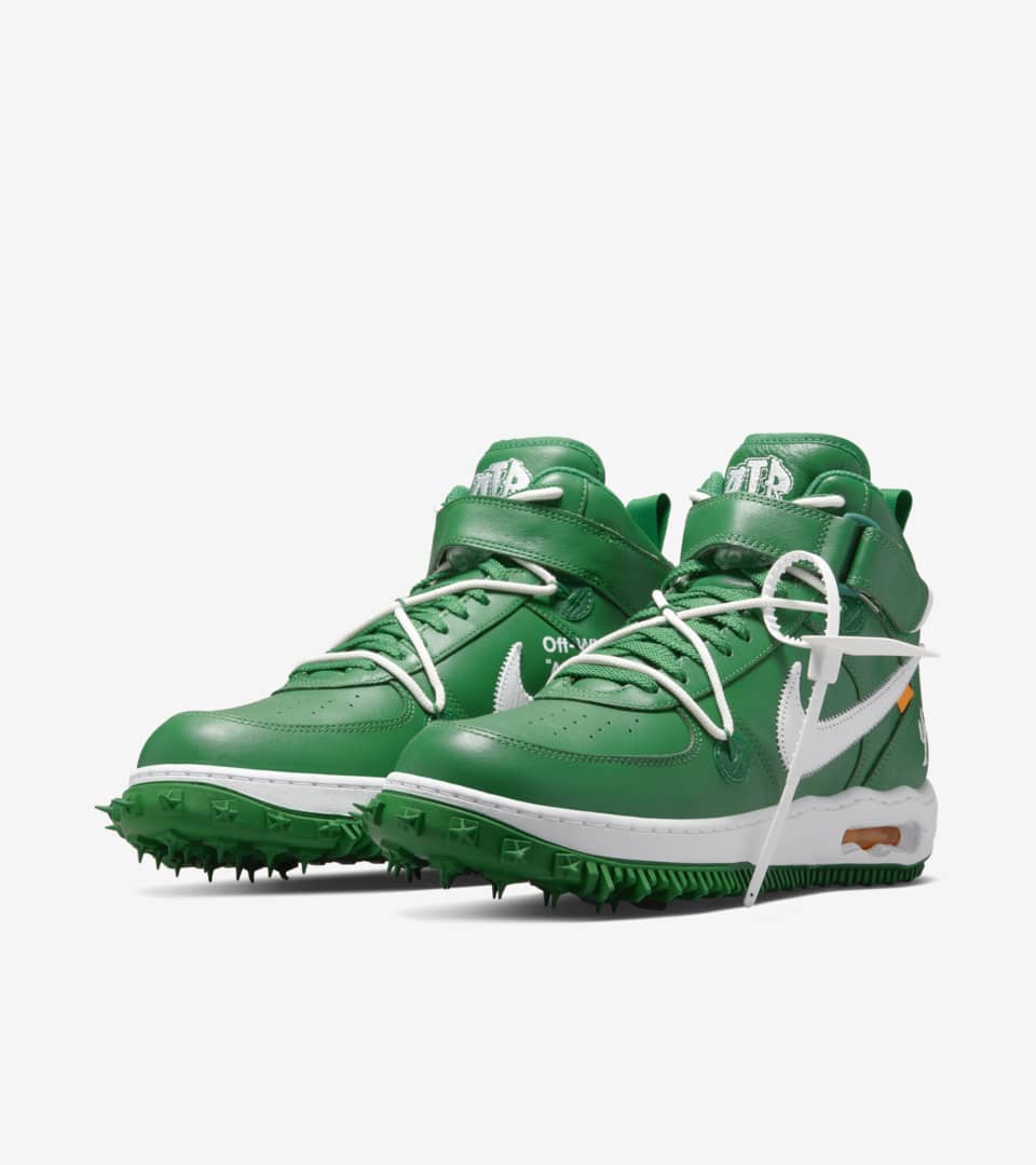 Green nike sales uptowns