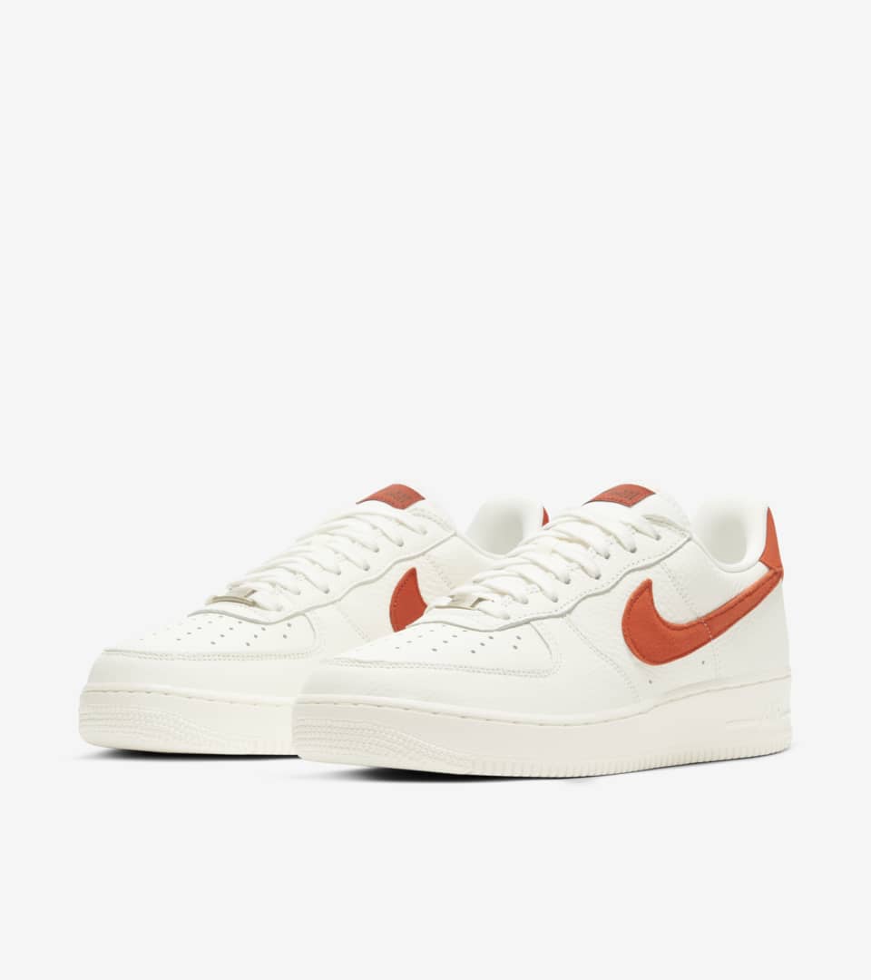 nike orange air force 1 07 lv8 trainers