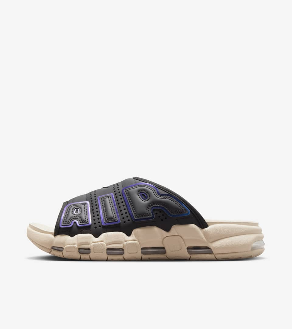 NIKE公式】エア モア アップテンポ スライド 'Black and Sanddrift' (FB7802-001 / NIKE AIR MORE  UPTEMPO SLIDE). Nike SNKRS JP
