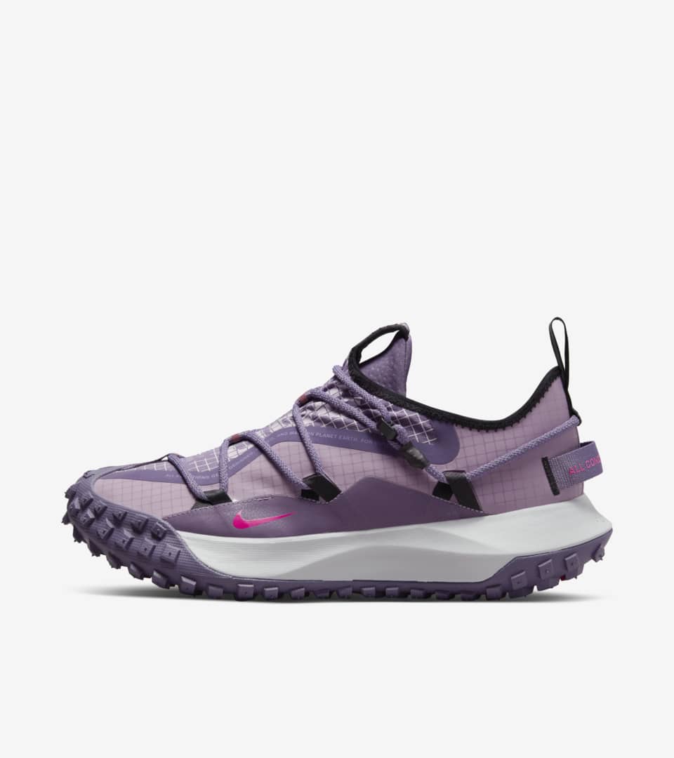 nike acg purple shoes