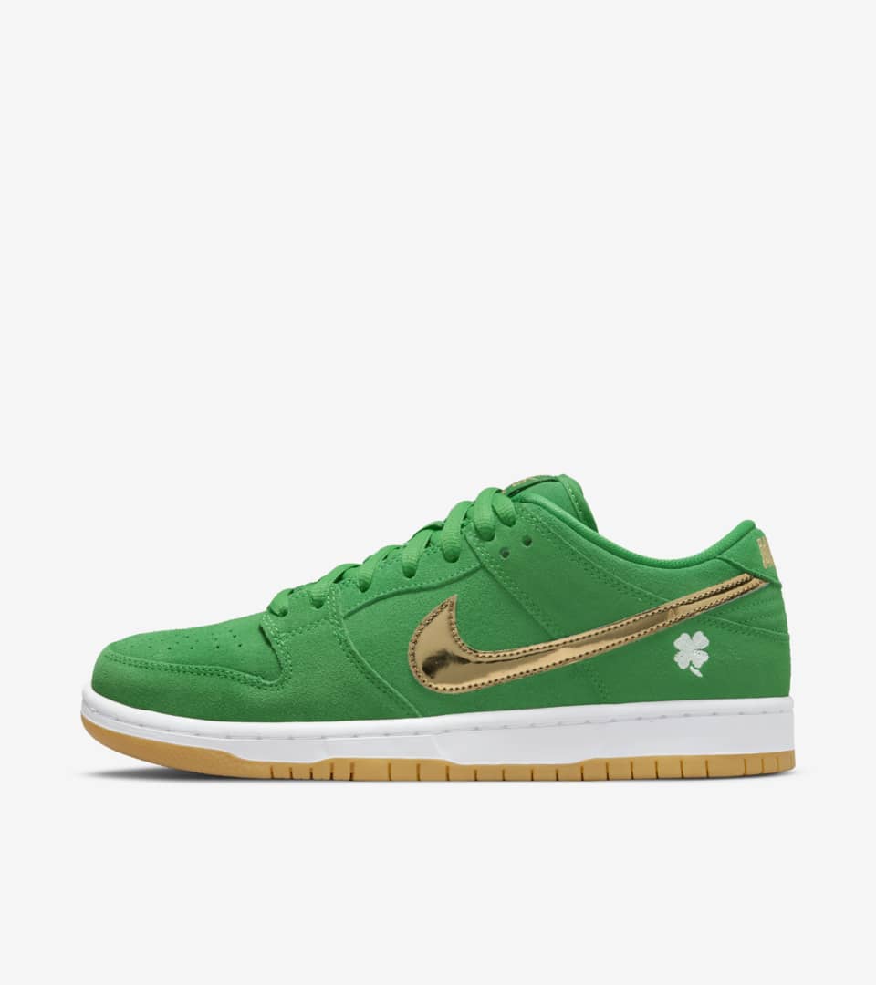 SB Dunk Low Pro 'Shamrock' (BQ6817-303) . Nike SNKRS GB