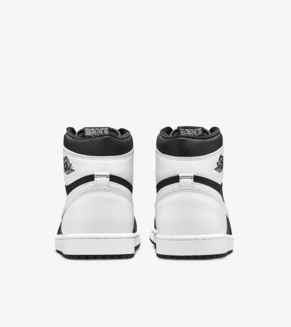 Air jordan 1 black white swoosh sale