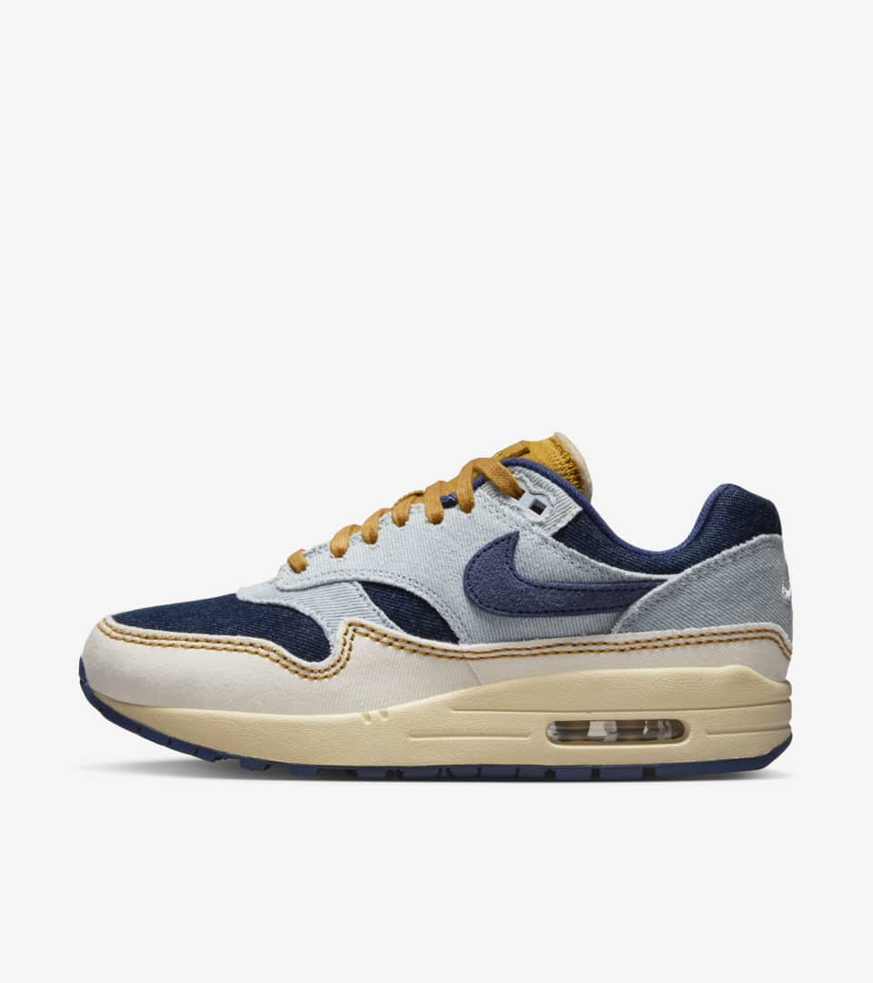 Releasing today in store and online at FlavourFashion.ca Nike- Air