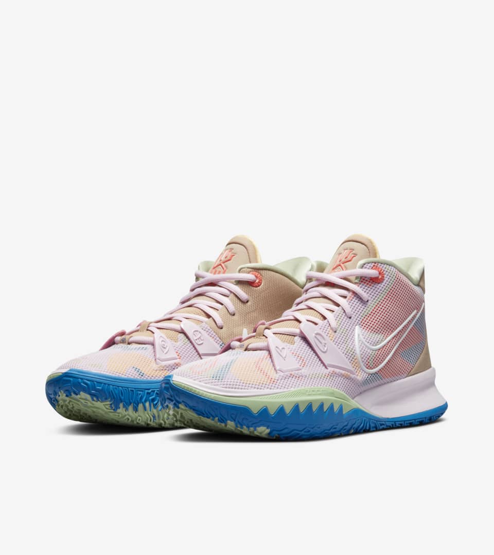 Nike Kyrie 1 Basketball Shoes for sale
