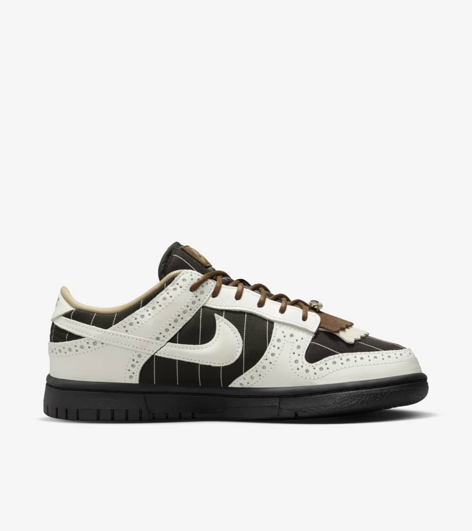 Women's Dunk Low 'Summit White and Cacao Wow' (FV3642-010) release