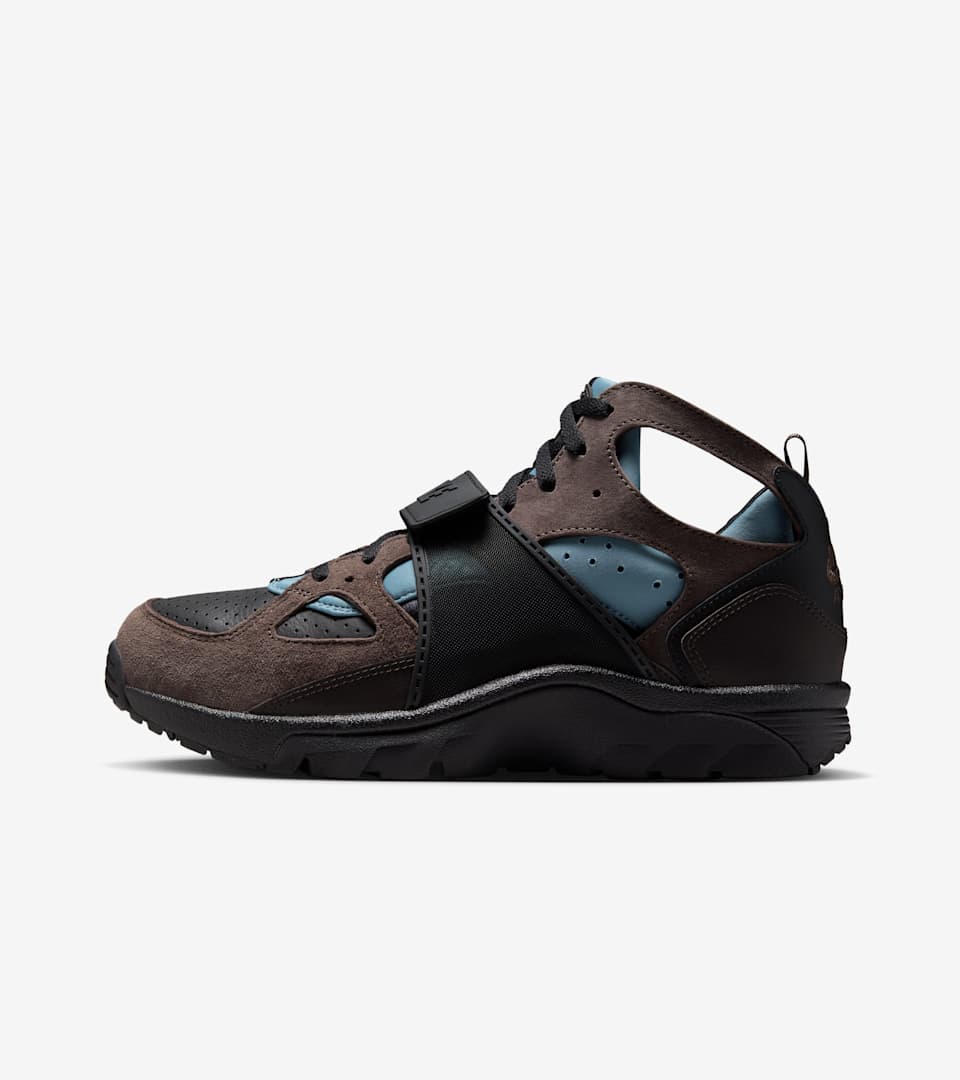 Air Trainer Huarache "Baroque Brown and Black" (IB0497-001) – Data del lancio 