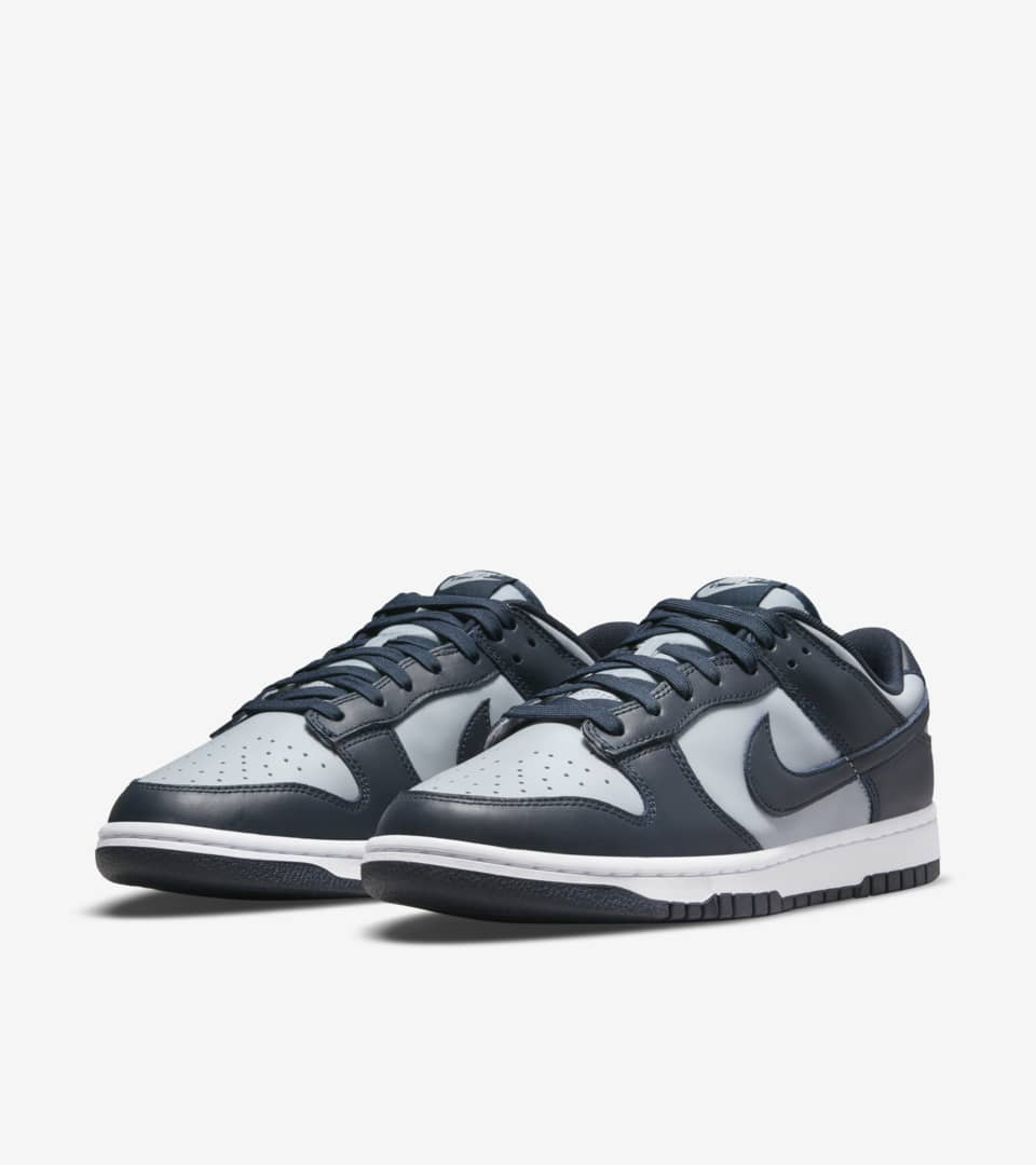 SNKNIKE DUNK LOW チャンピオンシップグレー