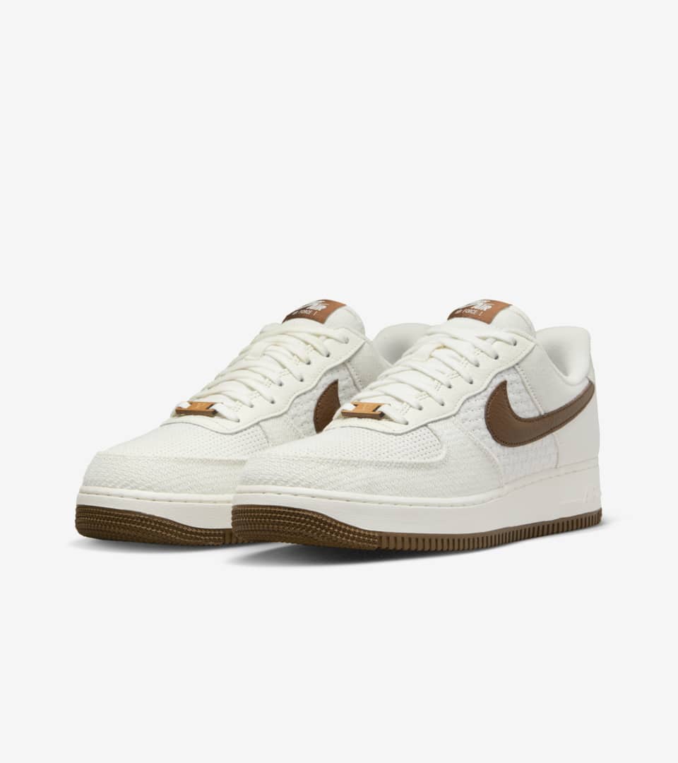Air Force 1 '07 Day' (DX2666-100). Nike SNKRS GB