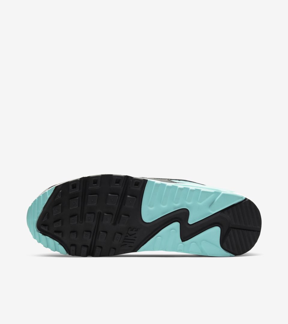 nike black and turquoise