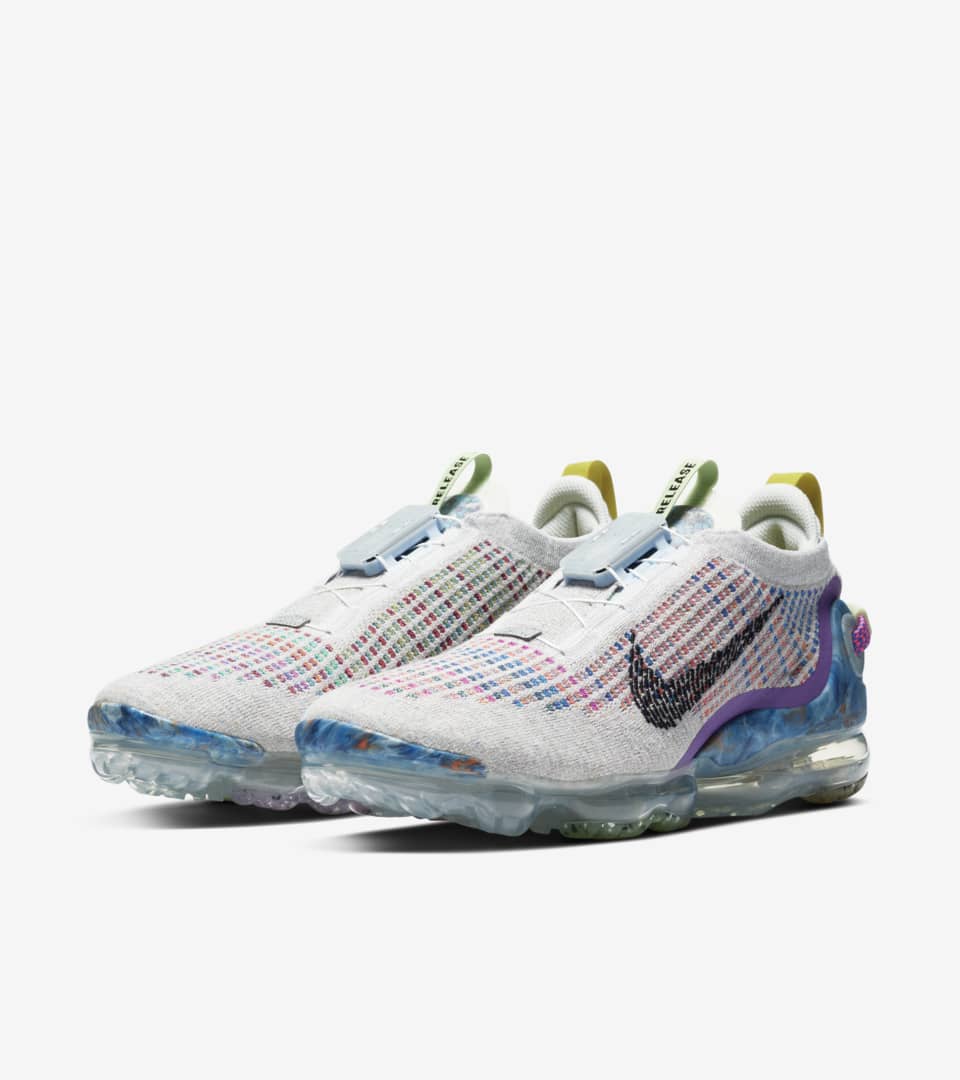 NIKE公式】エア ヴェイパーマックス 2020 フライニット 'Pure Platinum' (CJ6740-001 / AIR VAPORMAX  2020). Nike SNKRS JP