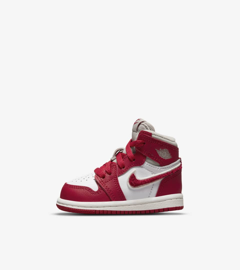 Women's Air Jordan 1 'Varsity Red' (DJ4891-061) Release Date. Nike SNKRS BE