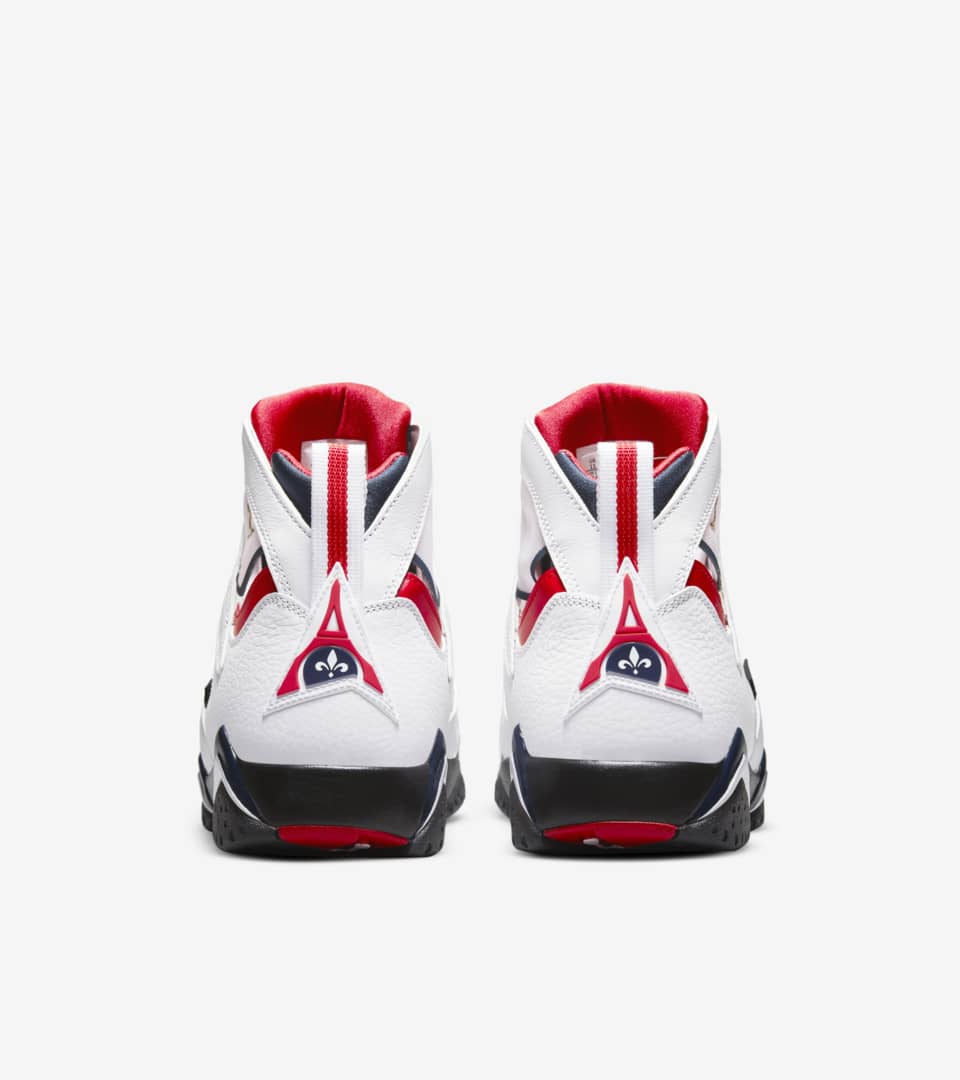 Air Jordan 7 'Paris Saint-Germain' 發售 