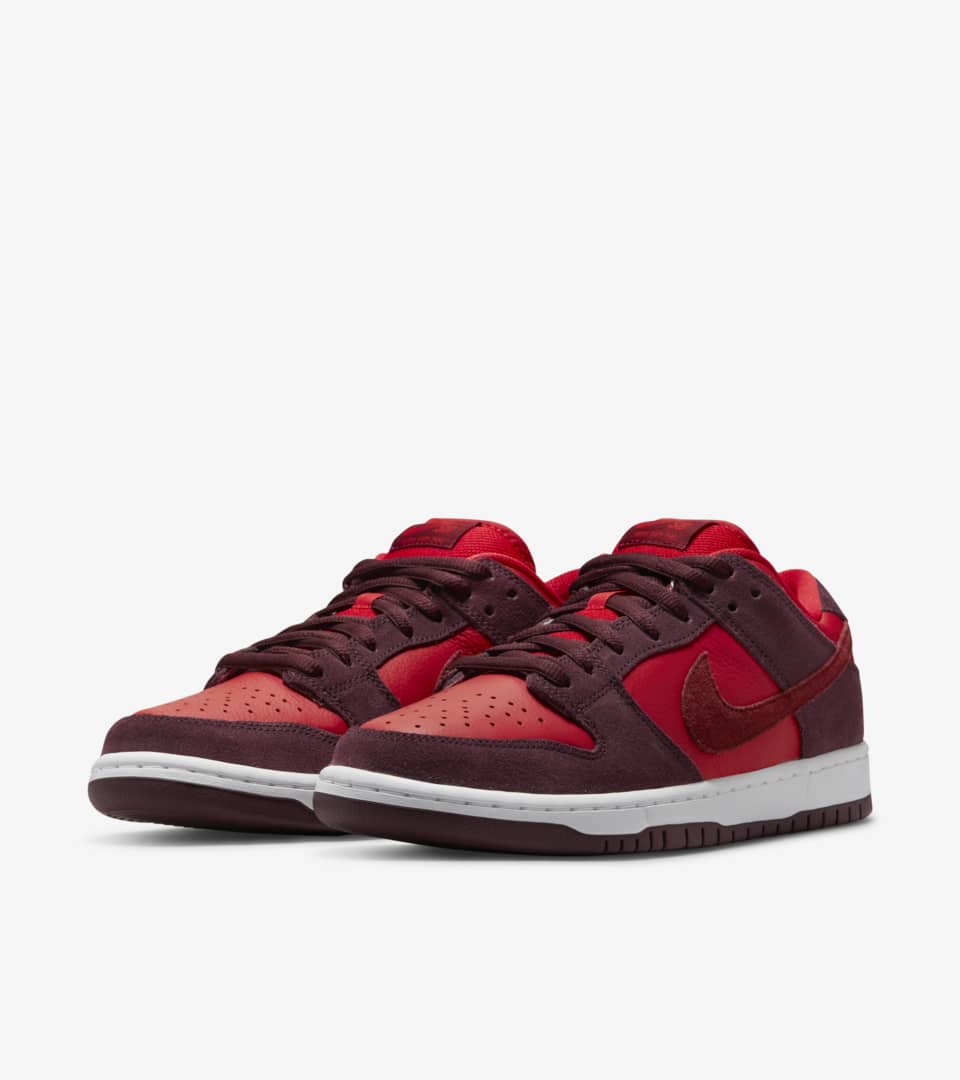SB Dunk Low 'Cherry' (DM0807-600) Release Date. Nike SNKRS AT