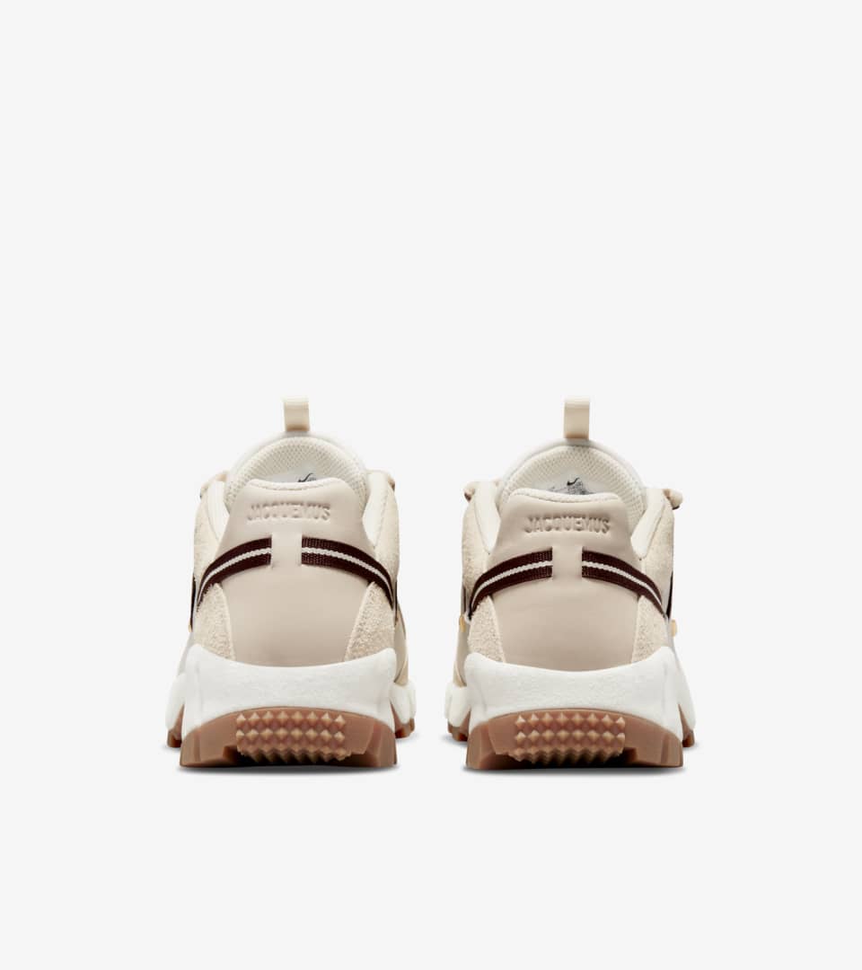 Air Humara x Jacquemus 'Light Bone and Gold' (DR0420-001) Release Date. Nike  SNKRS