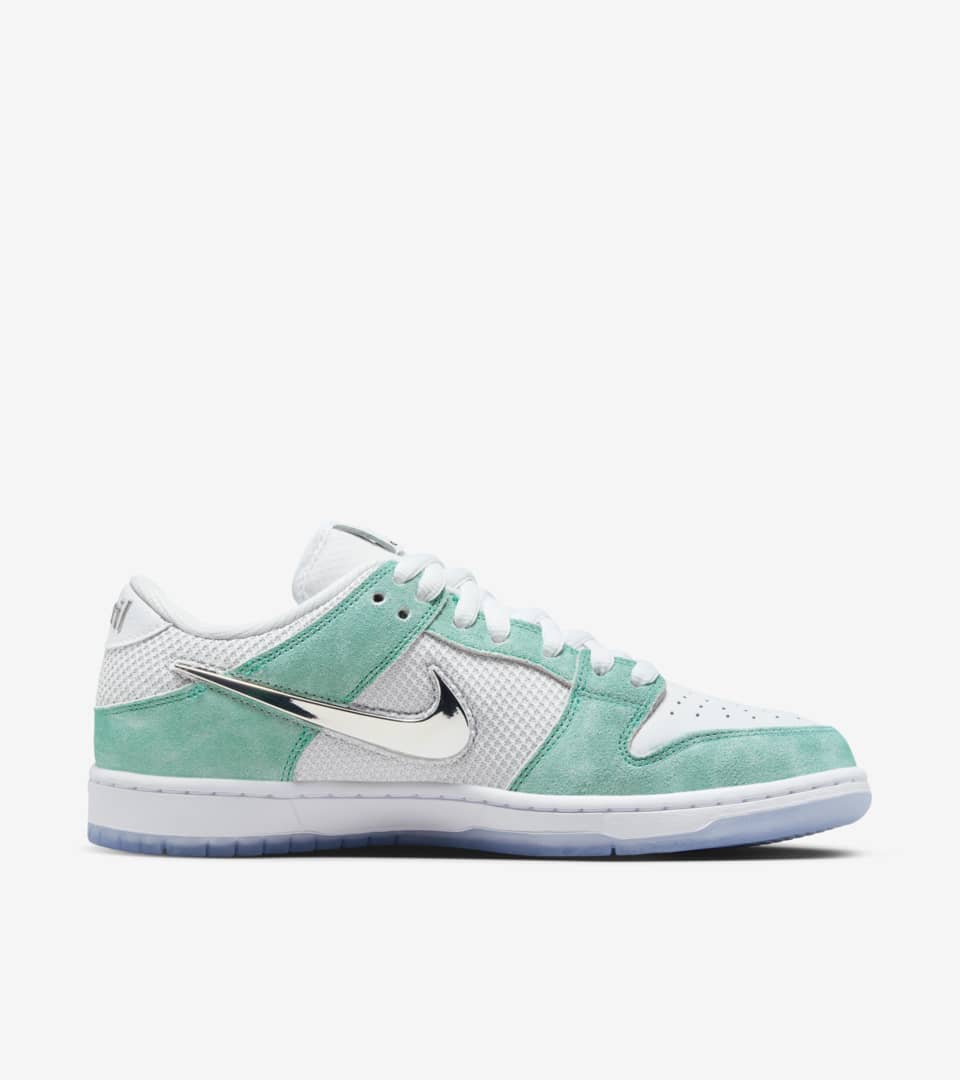Nike SB Dunk Low Pro