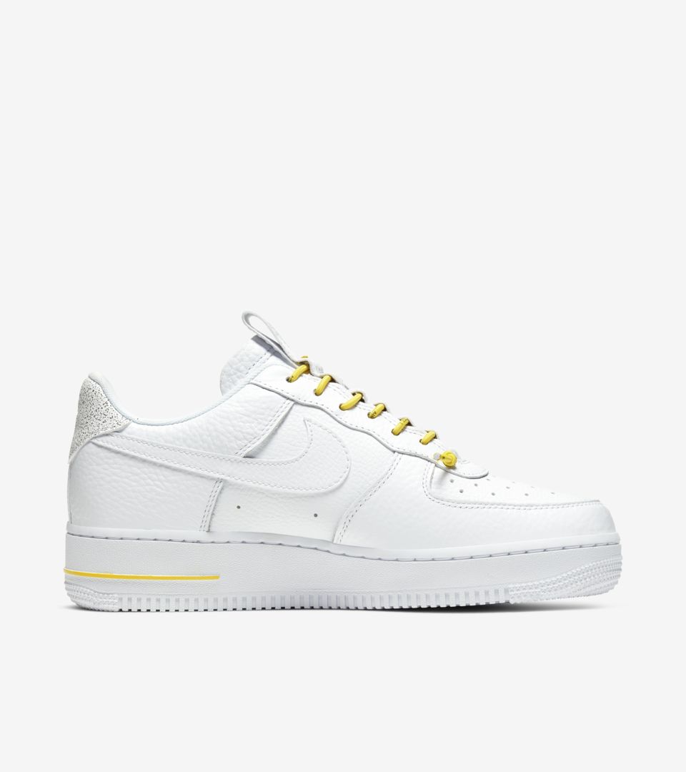 nike air force 1 lux white reflective