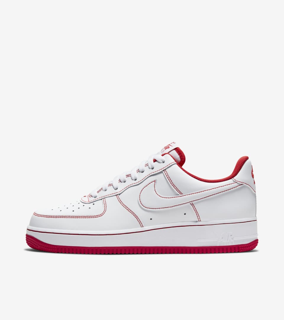 nike air force with red