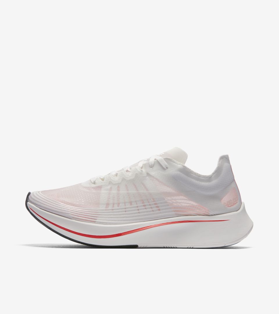 white zoom fly