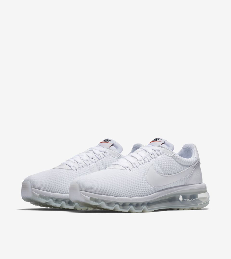 Middle May Bruise Women's Nike Air Max LD-ZERO 'Triple White'. Nike SNKRS